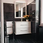 Casa Gina, *