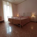 Casa Gina, *